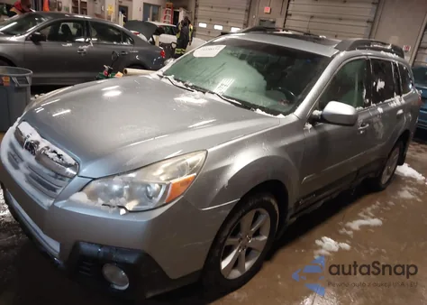 2014 Subaru Outback 2.5I Premium z USA, uszkodzony, nr VIN 4S4BRCDC1E3275706